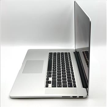 Apple Macbook Pro 15in. Core i7 2.2 GHz 256GB SSD