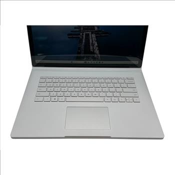 Microsoft Surface Book 2 15.5” 8th i7-8650U CPU @ 1.90GHz 16GB RAM 256GB SSD