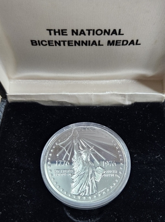 1976 Bicentennial Statue of Liberty Proof in Case