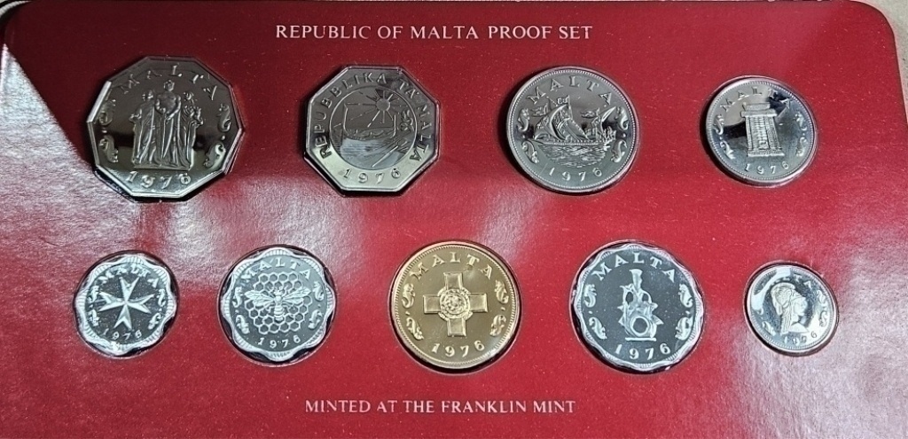 1976 Malta Decimal Set in Case