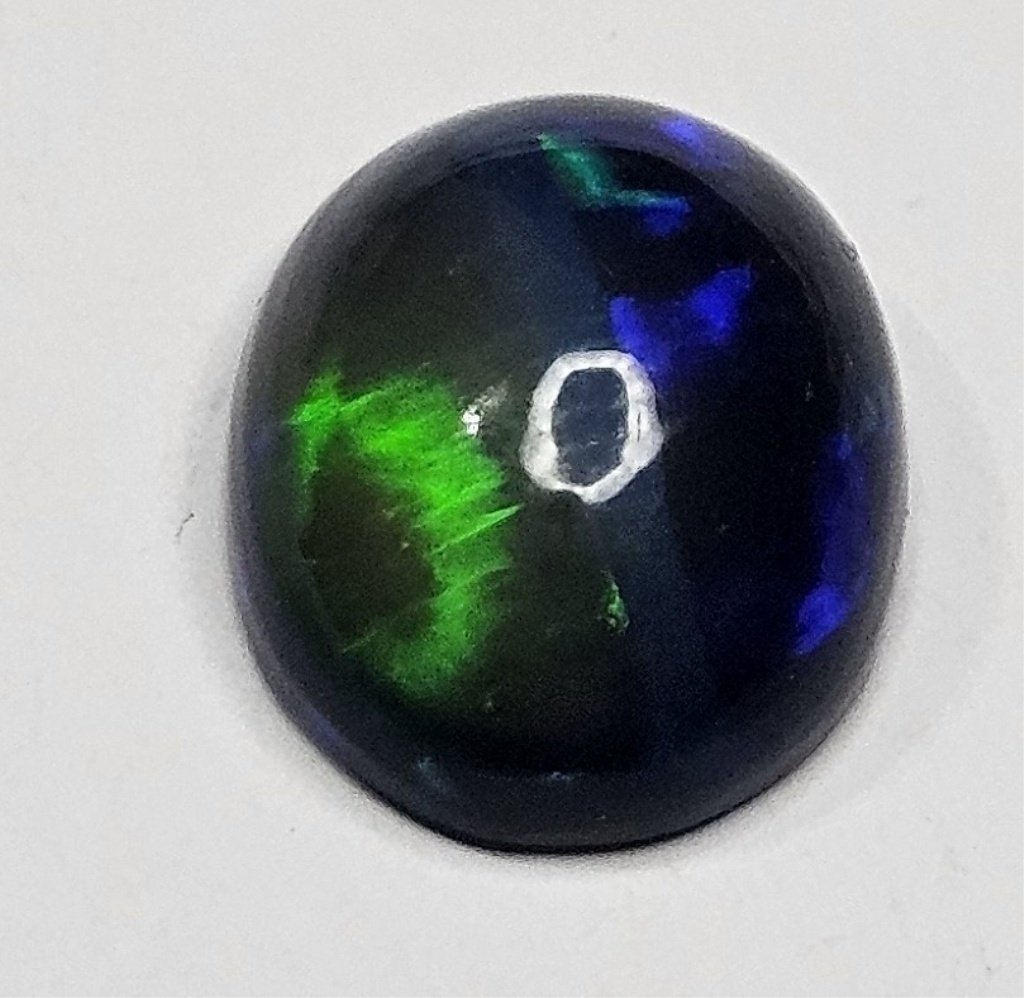 1.65 ct. Natural Green Flash Welo Opal Quality Gemstone - Compare at $89.99
