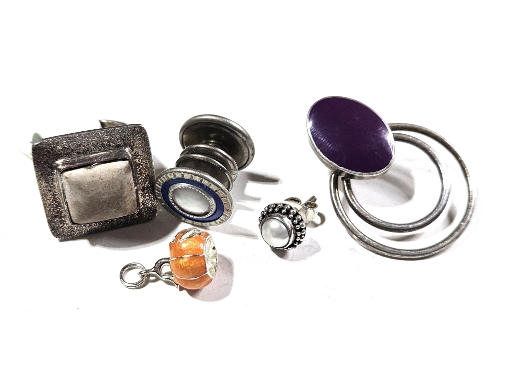 22 Grams of Sterling Silver - Various Items