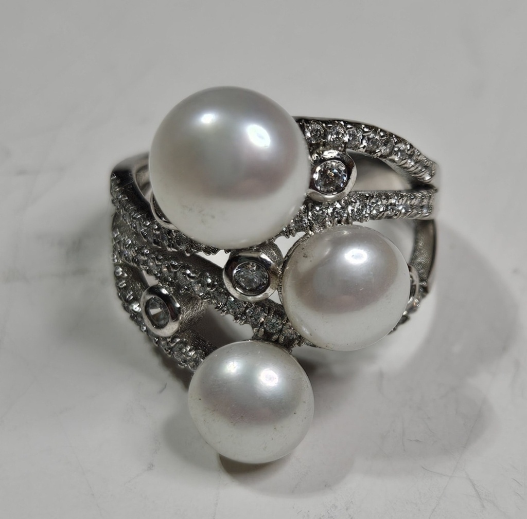 Sterling Silver - Fashion Pearl and CZ Ring