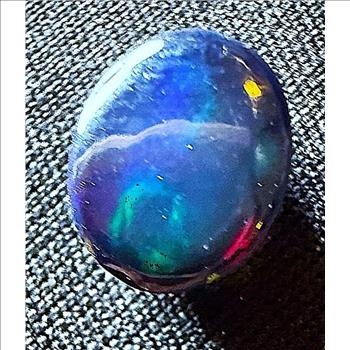 1.47 ct. Fabulous Blue/Red Flash Opal Gemstone - Retail at $ 99.99