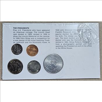 Collectible Group - The Presidents on Colorful Board