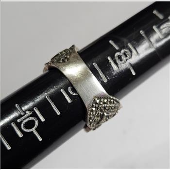 J/J Sterling Silver Gemstone Ring
