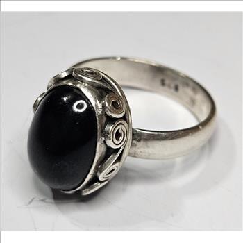 Sterling Silver Cabachon Fashion Ring