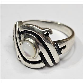 Sterling Silver Ring w/ Chalcedony Stone