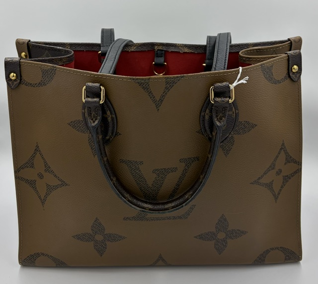 Louis Vuitton Luxury Preowned Onthego Tote double checked by Entrupy