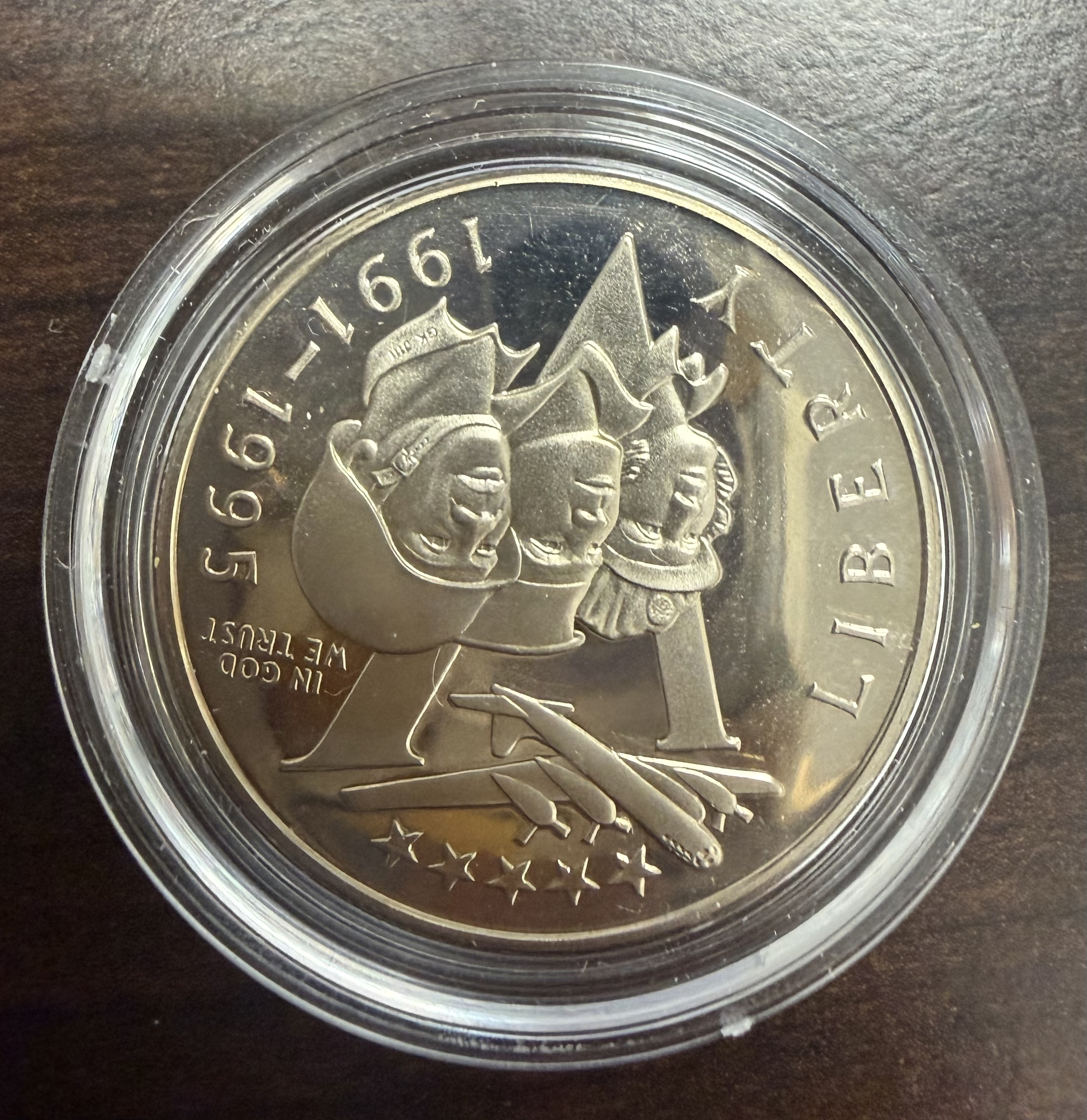 1993-P WWII 50th Anniversary Proof Half Dollar Commemorative Coin Capsule