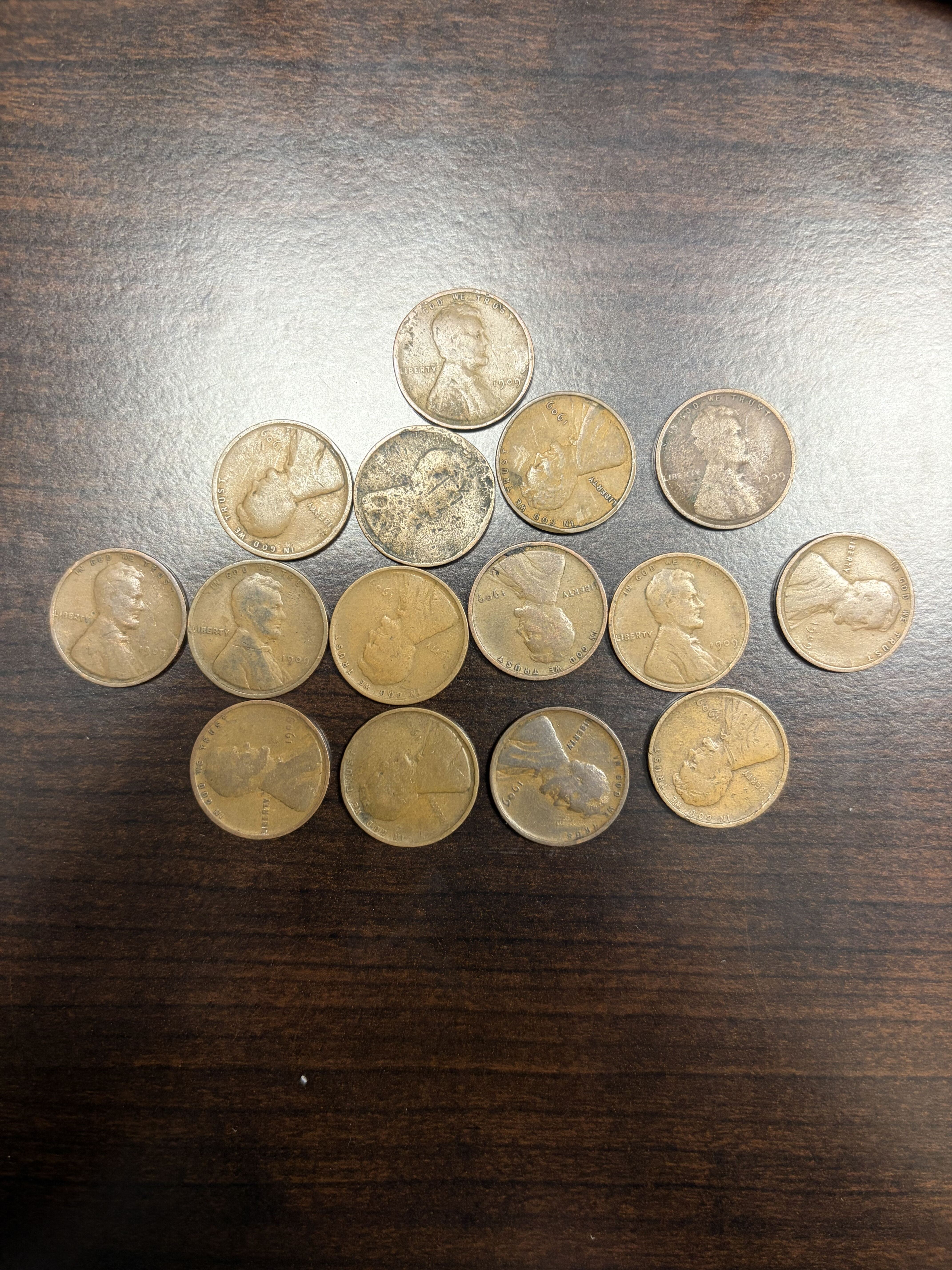 Lot of 14 1909 Lincoln Wheat Cents First Year Issue Early Wheat Pennies Circulated
