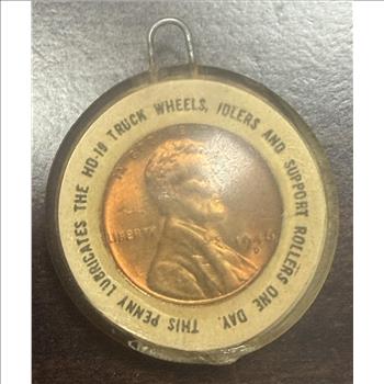 1946-S Allis Chalmers HD-19 Tractor Encased Penny Advertising Keychain