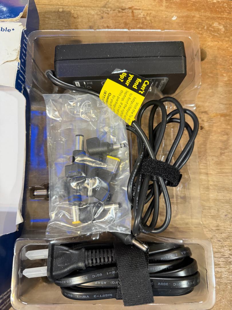 65 amp Computer power supply with various plug ins