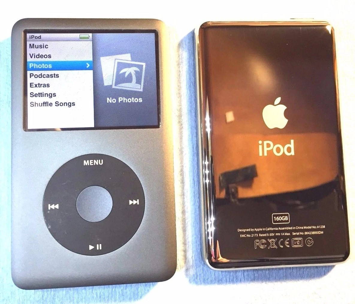 Apple IPOD CLASSIC 7th Generation 160GB (MC297ll/a) MP3 Grey - MINT Condition