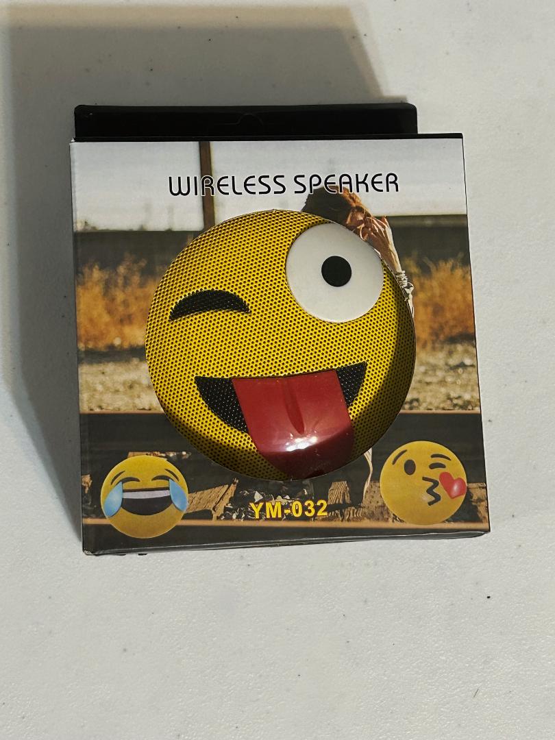 Happy Mini Wireless  speaker with Accessories Brand new #14
