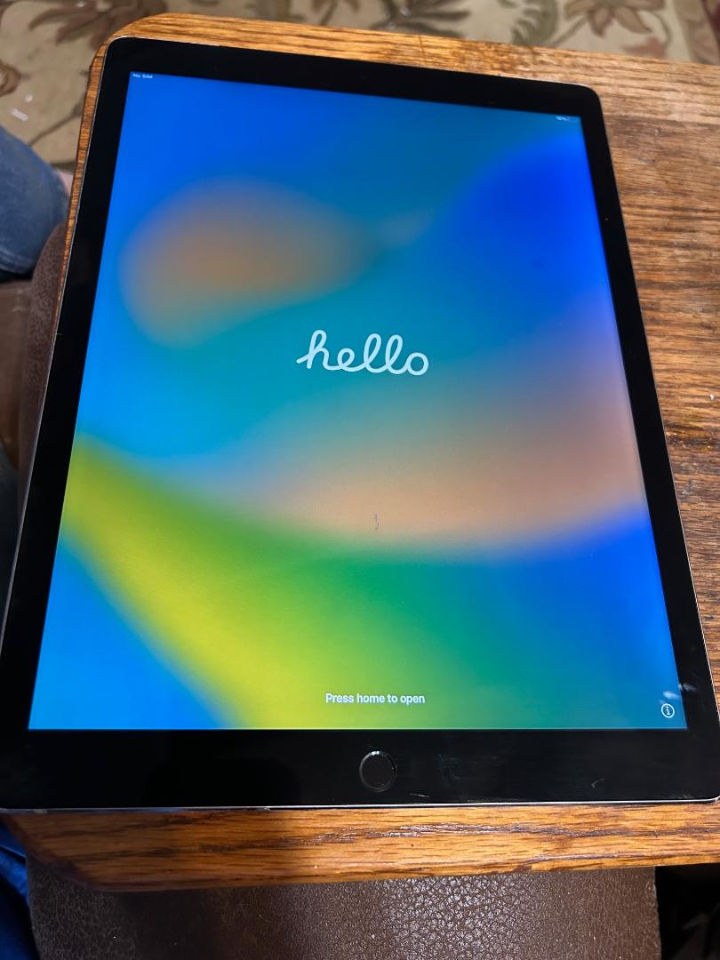 Apple ipod Pro 12.9" 128GB 4gb ram