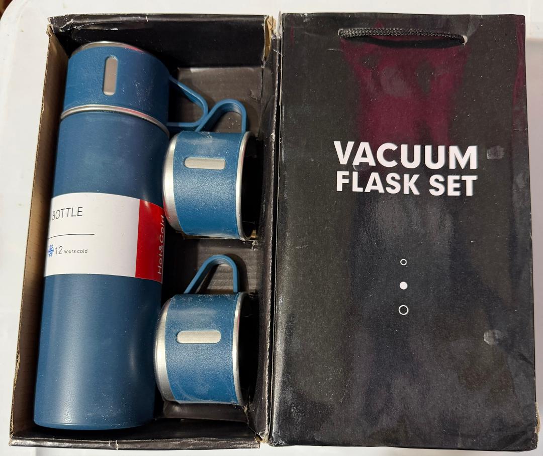 Vacum Flask Stainless Steel Thermo 500ml/16.9oz Vacuum Insulated Bottle with Cup for Coffee Hot drink and Cold drink water flask Birthday,Valentine Gift Set .(Blue,Set)