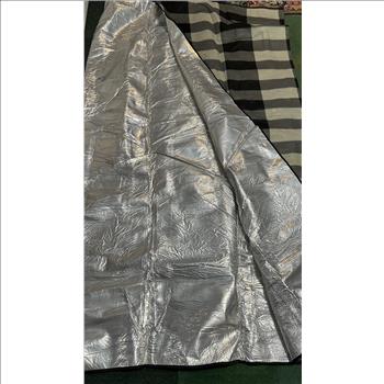 Warm Camping Blanket - Waterproof Stadium Blanket Outdoor for Cold Weather,Camp, Sports Mom and Concert - Weather Proof Foldable Blanket