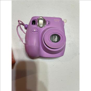 Accepts INSTAX Mini Instant Film FUJINON 60mm Lens With Selfie Mirror Automatic Exposure And Automatic Flash Dedicated Selfie/Close-Up Shooting Mode Optical Viewfinder With Target Spot