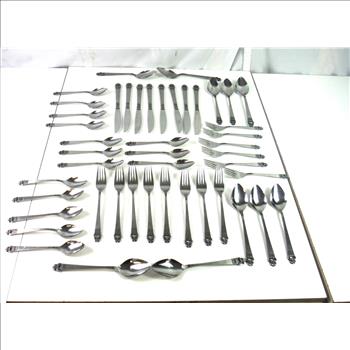 Lot Of Stainless Silverware 