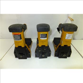 3 Nice Bostitch Box Staplers