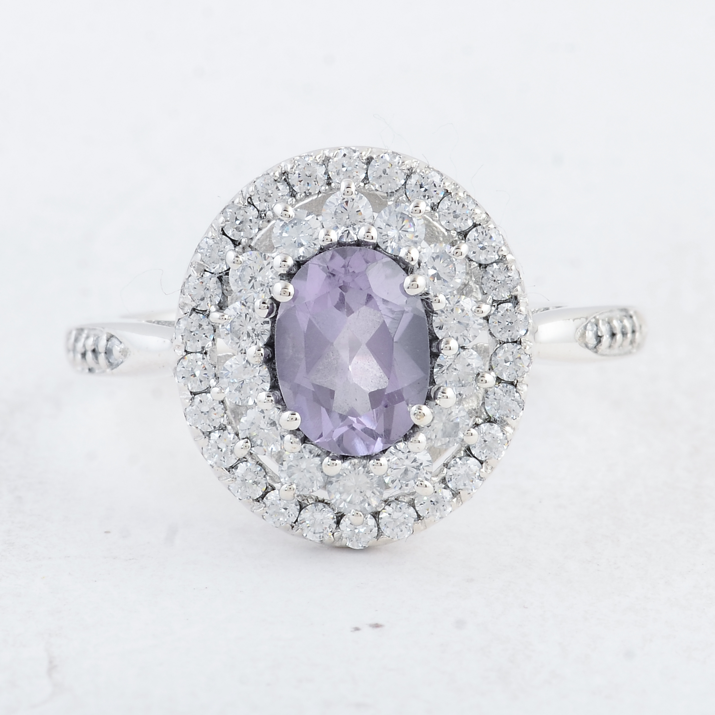 925 Sterling Silver 2.82 Ct Oval Amethyst Cubic Zirconia Ring 7 US Ring Size