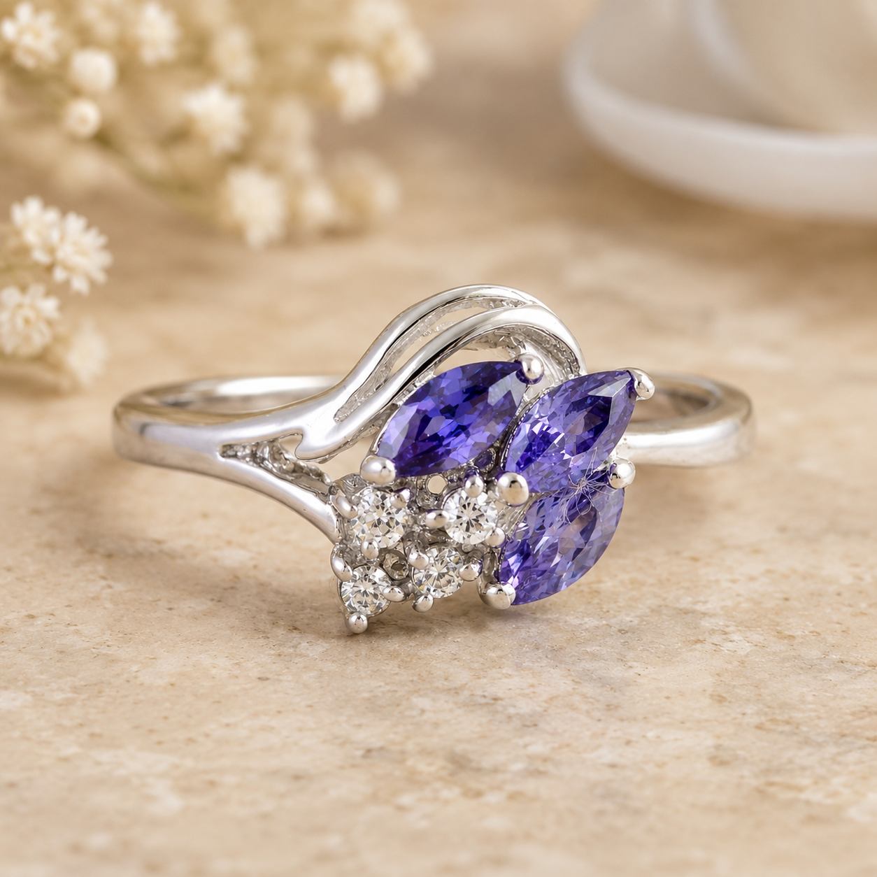925 Sterling Silver 3.81 Ct Cubic Zirconia Ring 9 US Ring Size