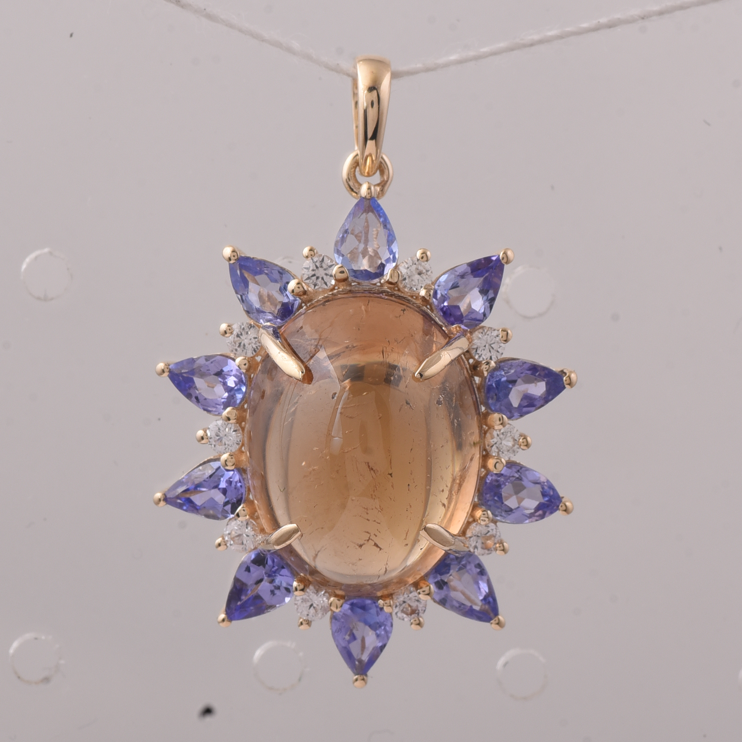 9K Gold 11.37 Ct Oval Tourmaline Pendant