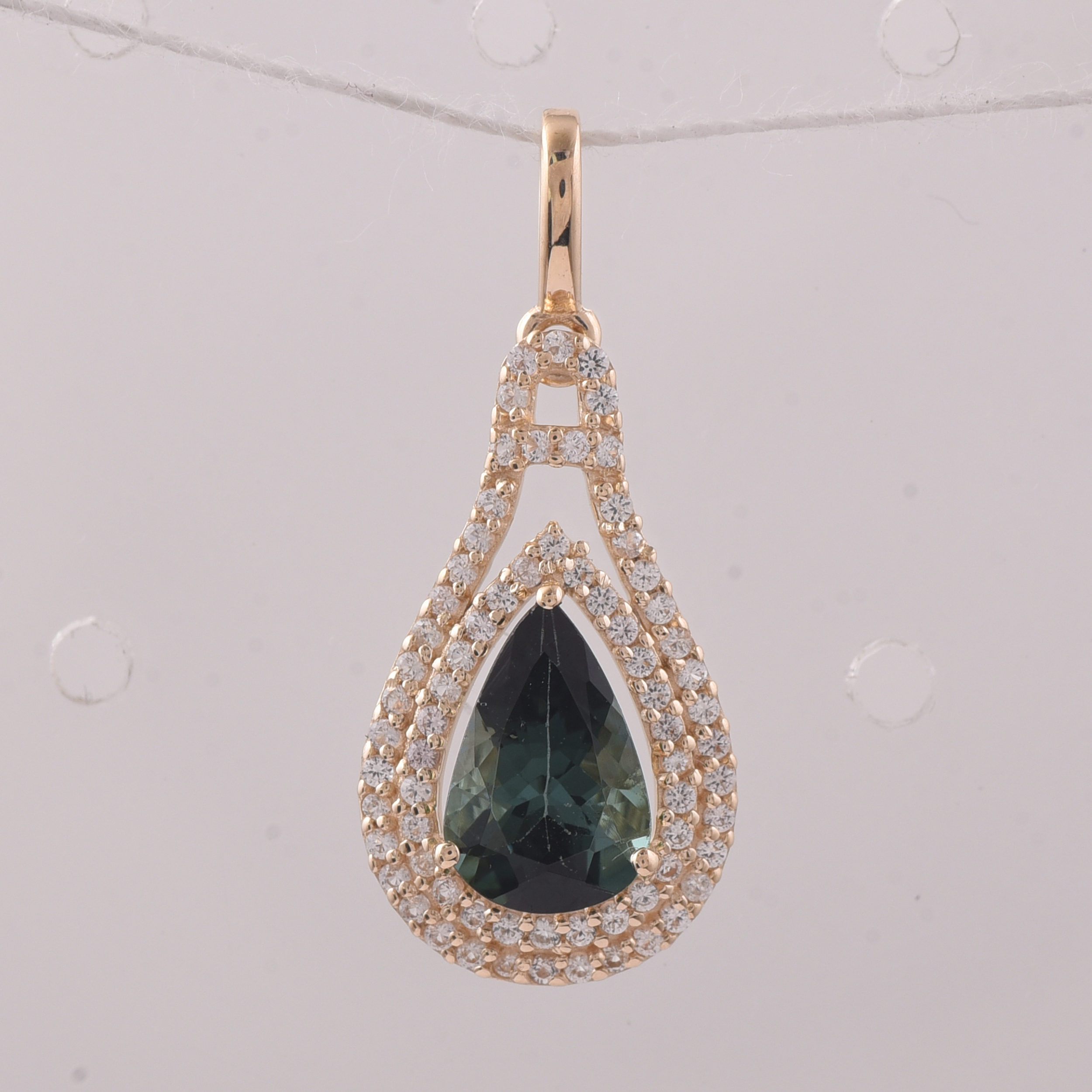 9K Gold 1.43 Ct Pear Tourmaline Pendant