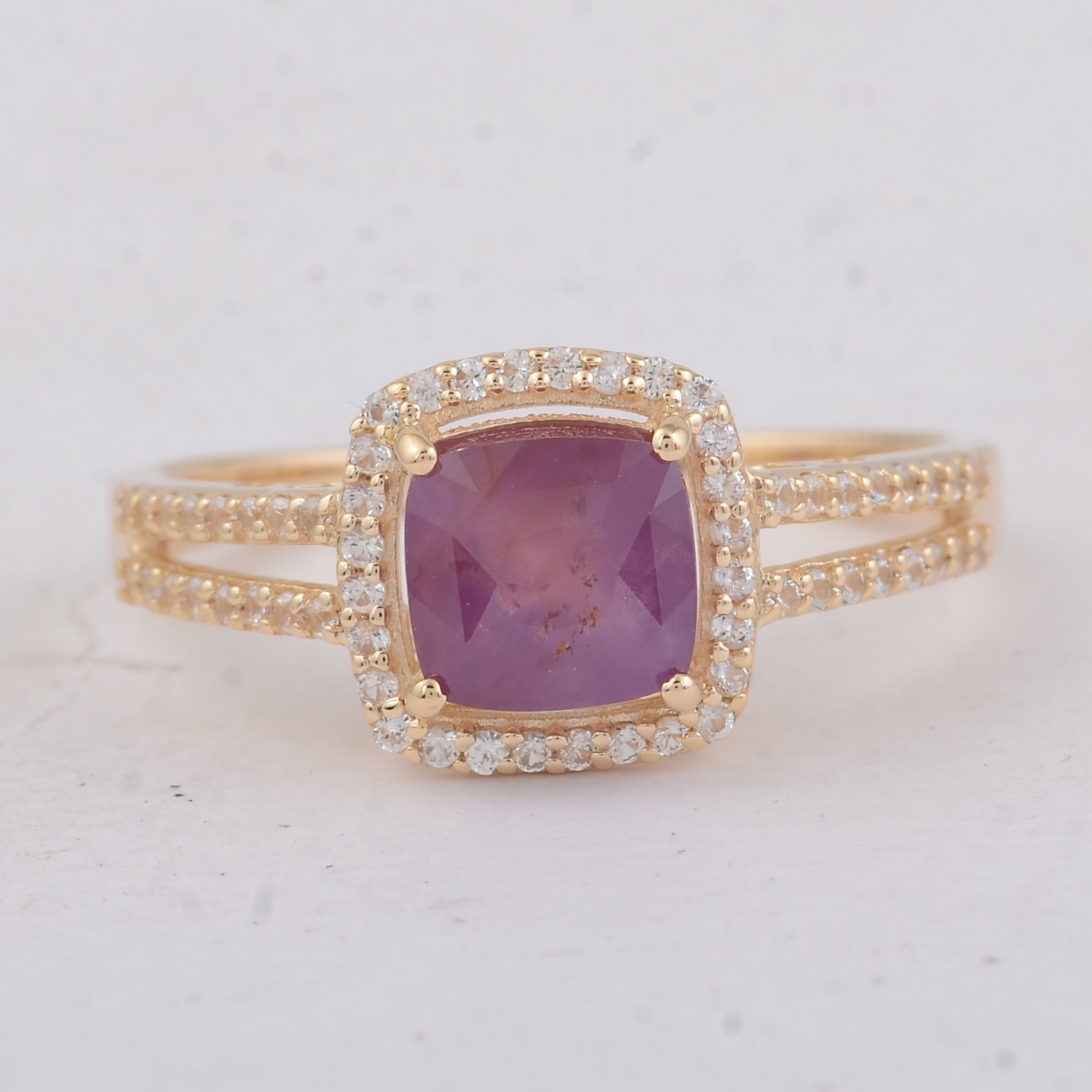 9K Gold 2.15 Ct Cushion Fancy Sapphire Ring 7 US Ring Size