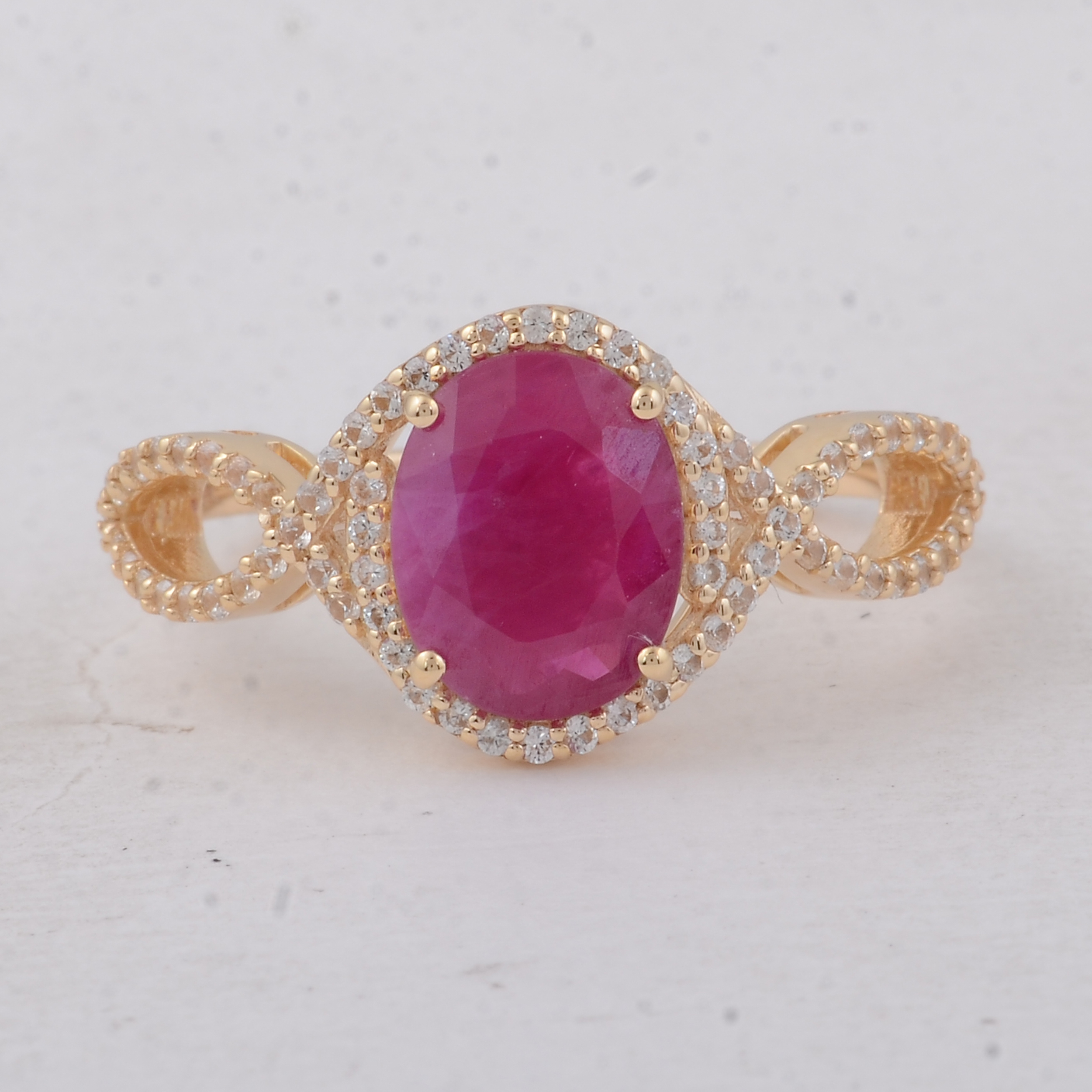 9K Gold 2.25 Ct Oval Ruby Ring 7 US Ring Size