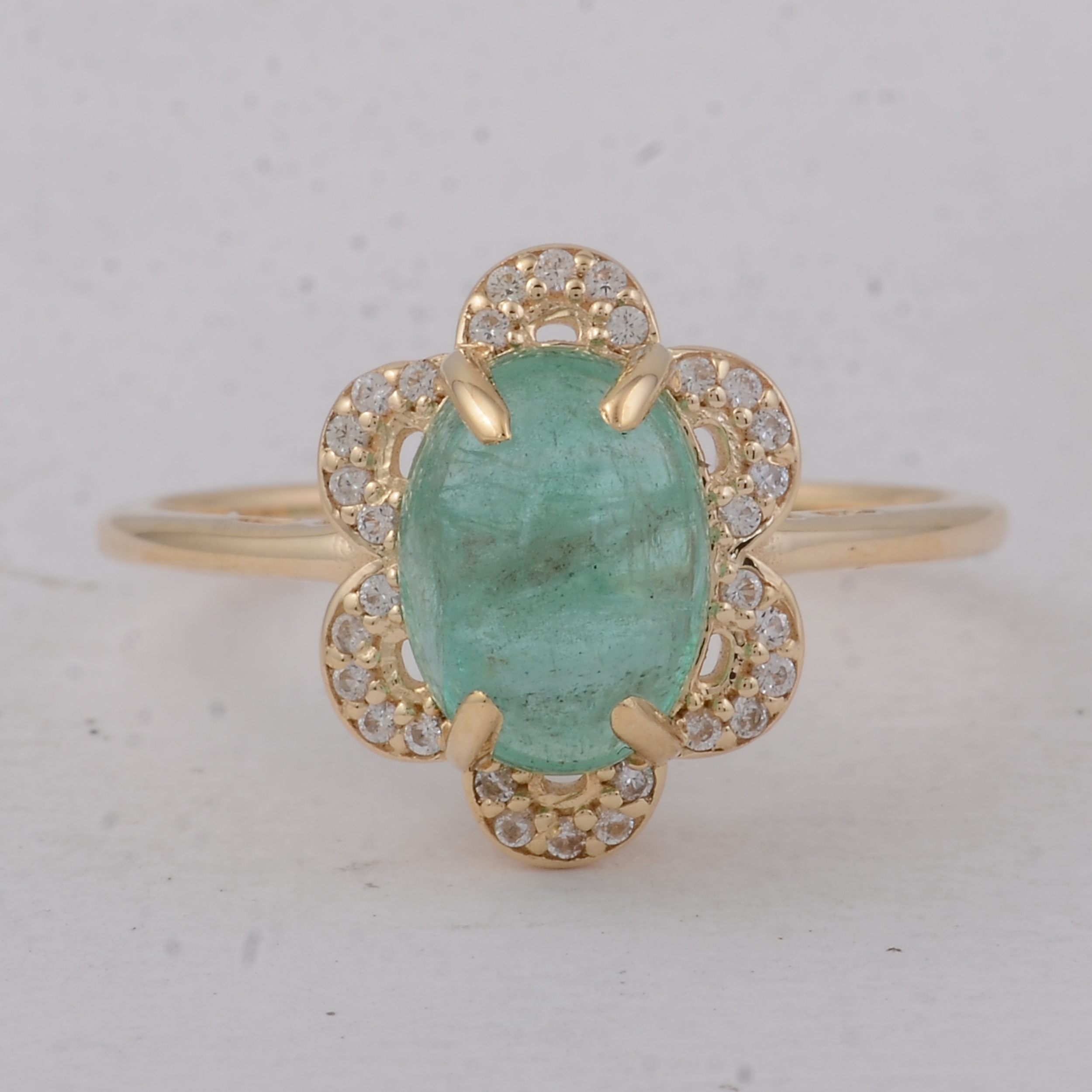 9K Gold 2.39 Ct Oval Emerald Ring  7 US Ring Size