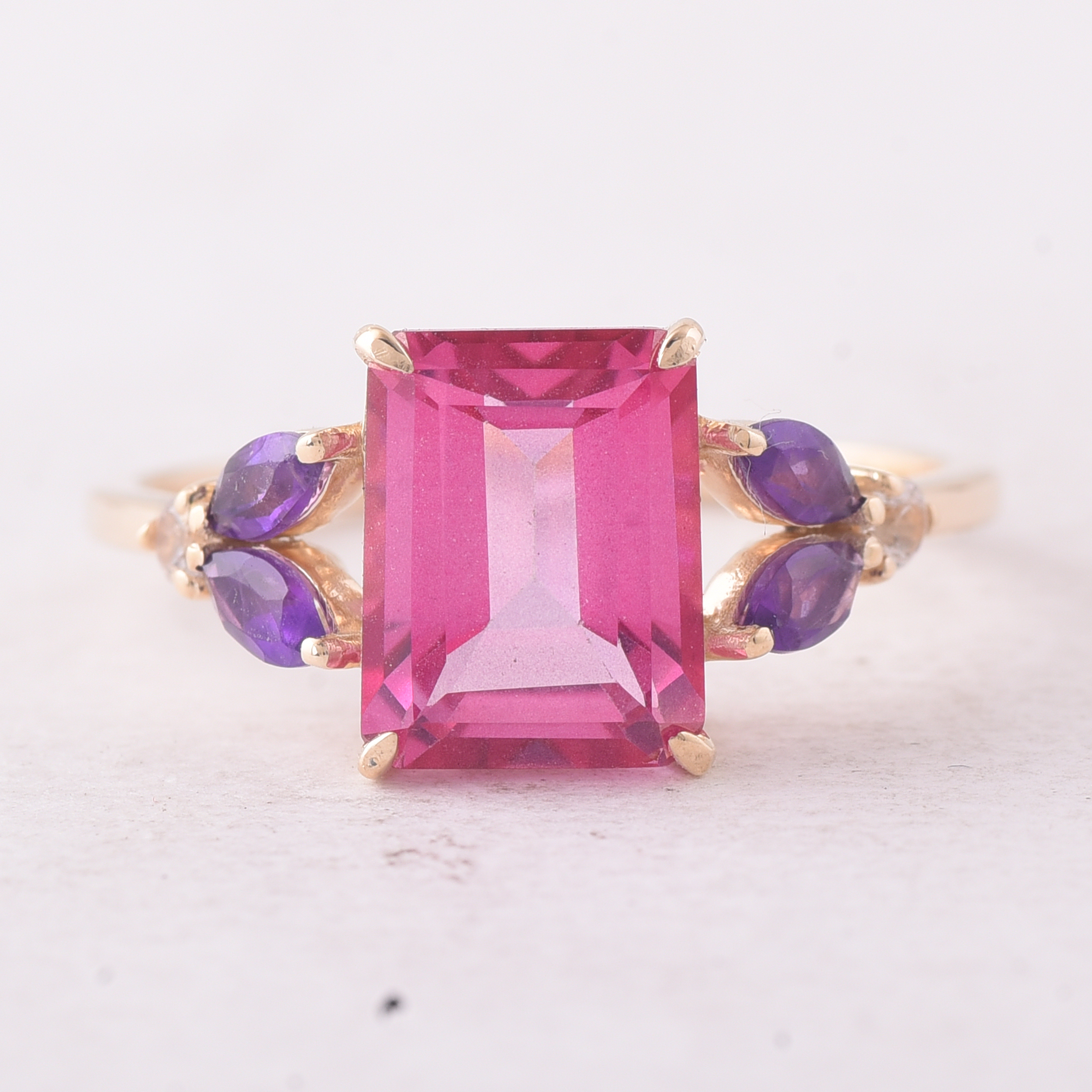 9K Gold 3.07 Ct Octagon Pink Topaz Ring 7 US Ring Size