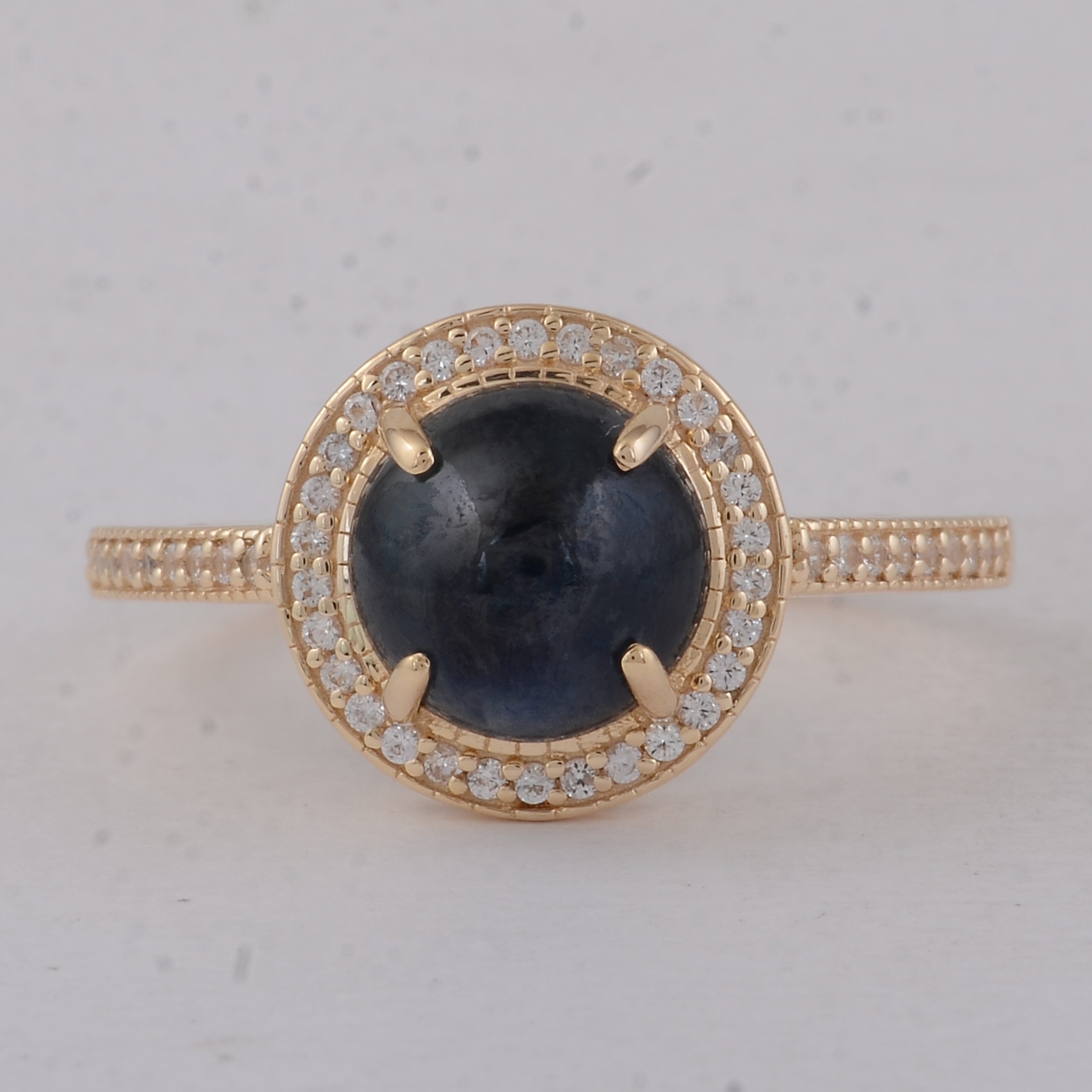 9K Gold 3.23 Ct Round Sapphire Ring 7 US Ring Size