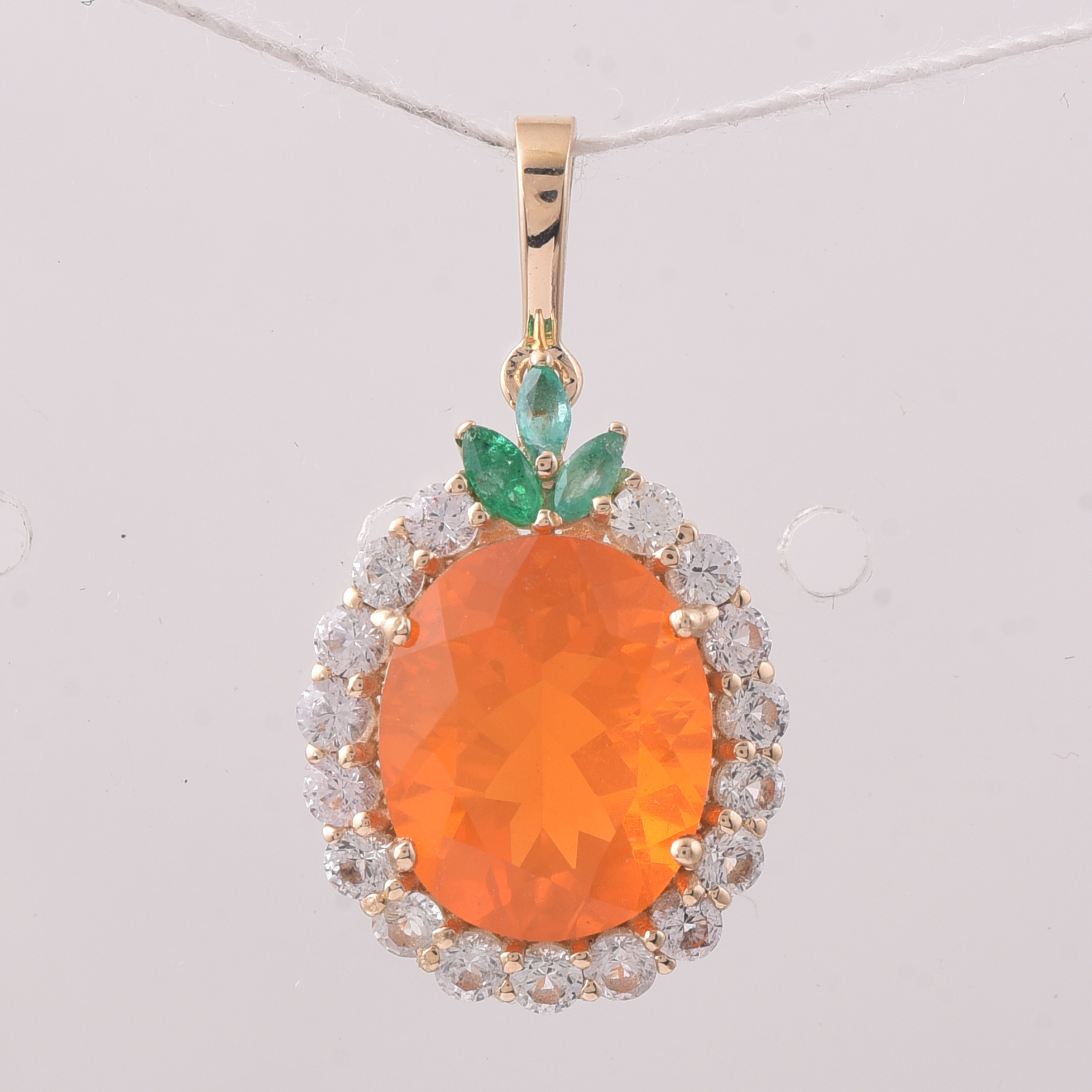 9K Gold 3.46 Ct Oval Fire Opal Pendant