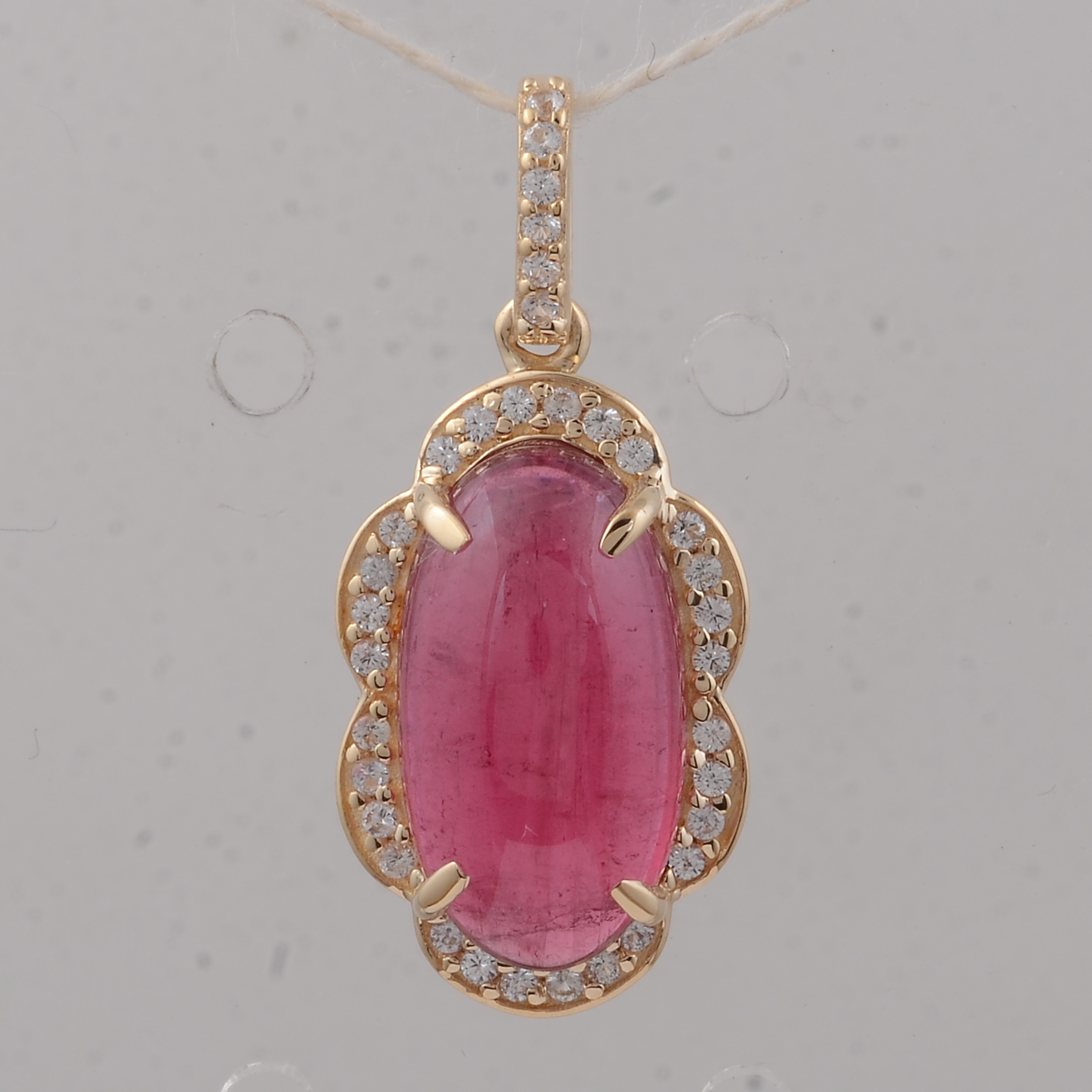9K Gold 3.66 Ct Oval Tourmaline Pendant