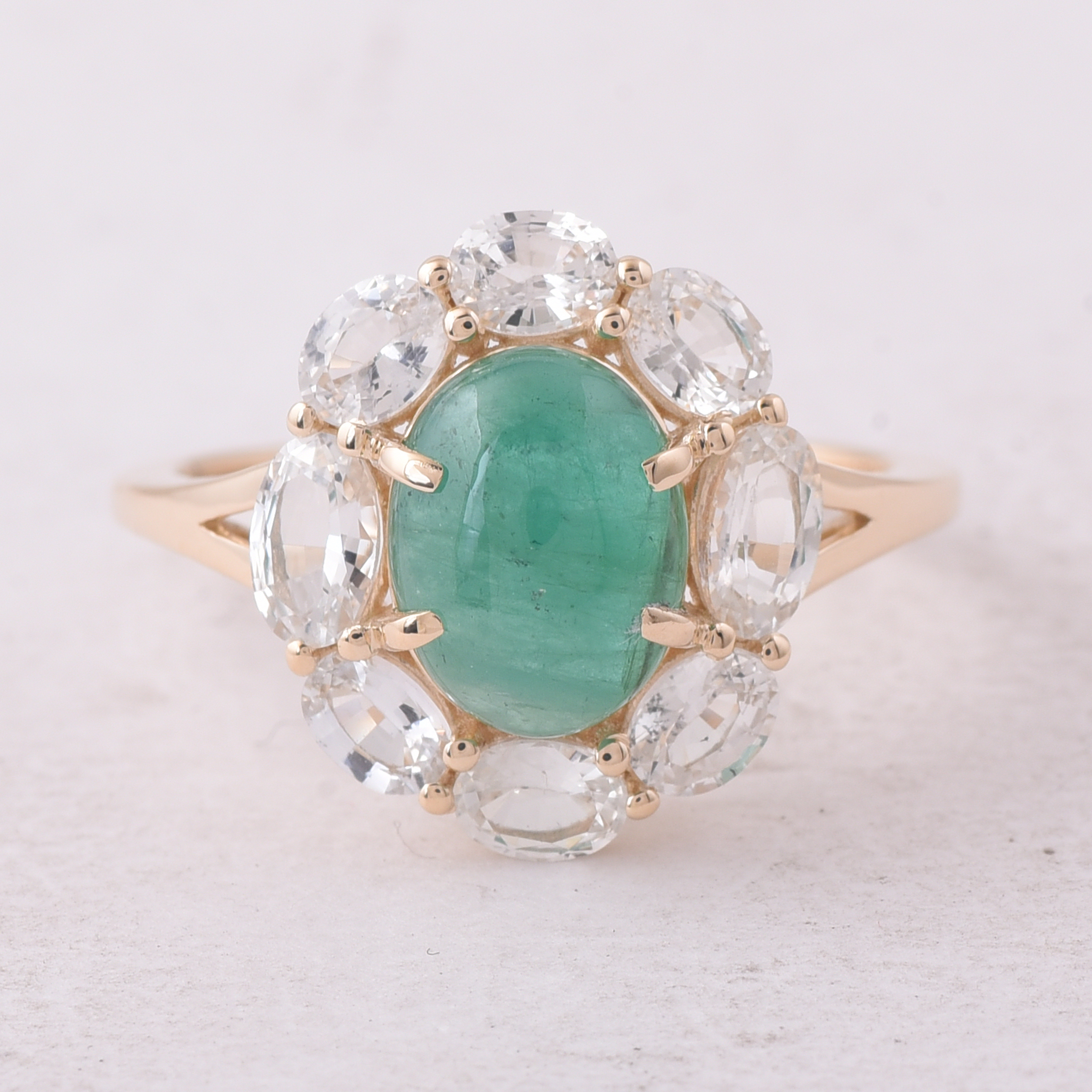 9K Gold 3.79 Ct Oval Emerald Ring 7 US Ring Size