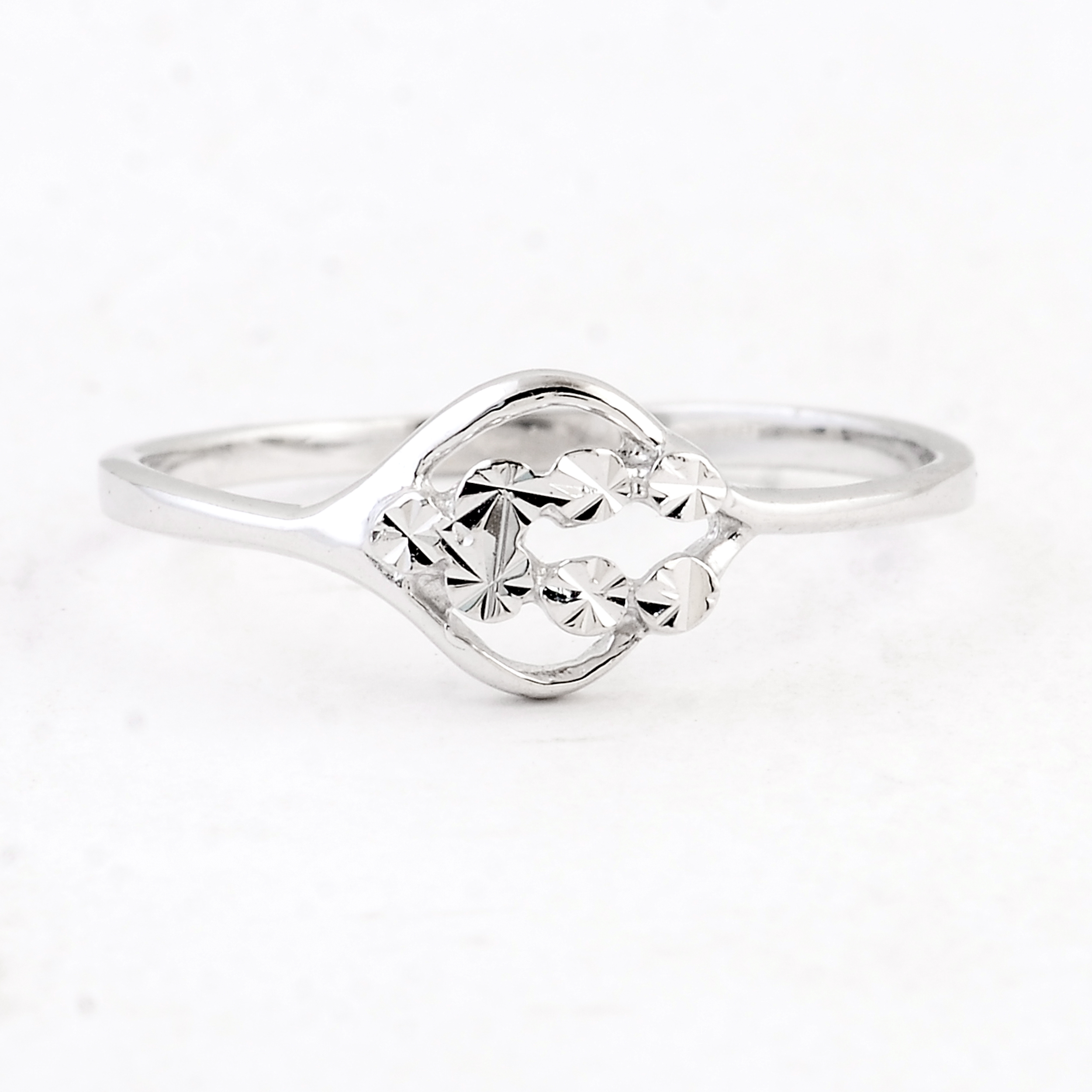 NO RESERVE 0.00 Ct Plain 925 Sterling Silver Ring