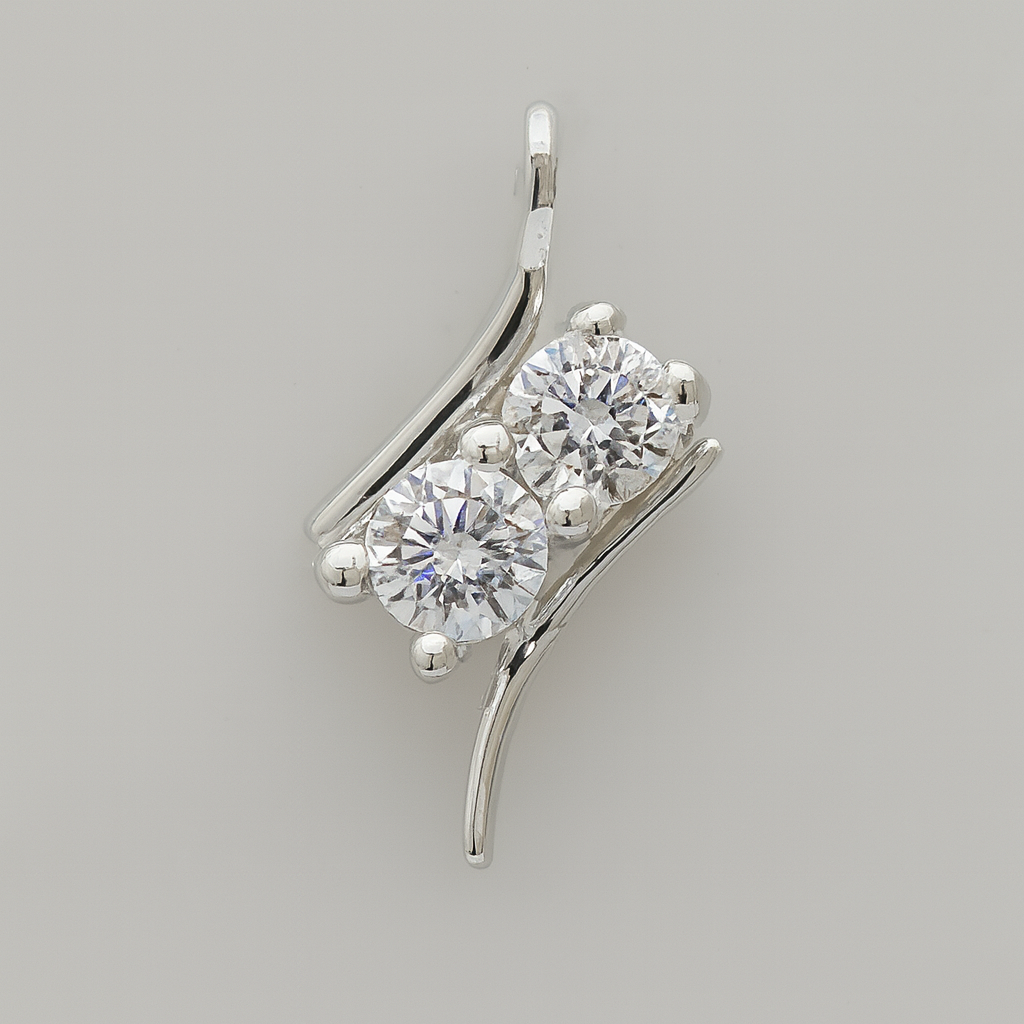 NO RESERVE 0.24 Ct Round Cubic Zirconia 925 Sterling Silver Pendant