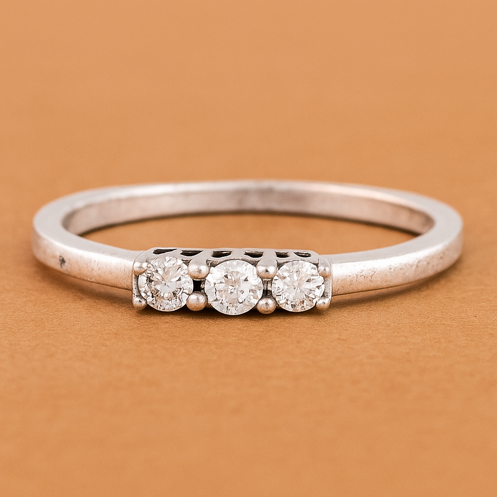 NO RESERVE 0.70 Ct Cubic Zirconia 925 Sterling Silver Ring