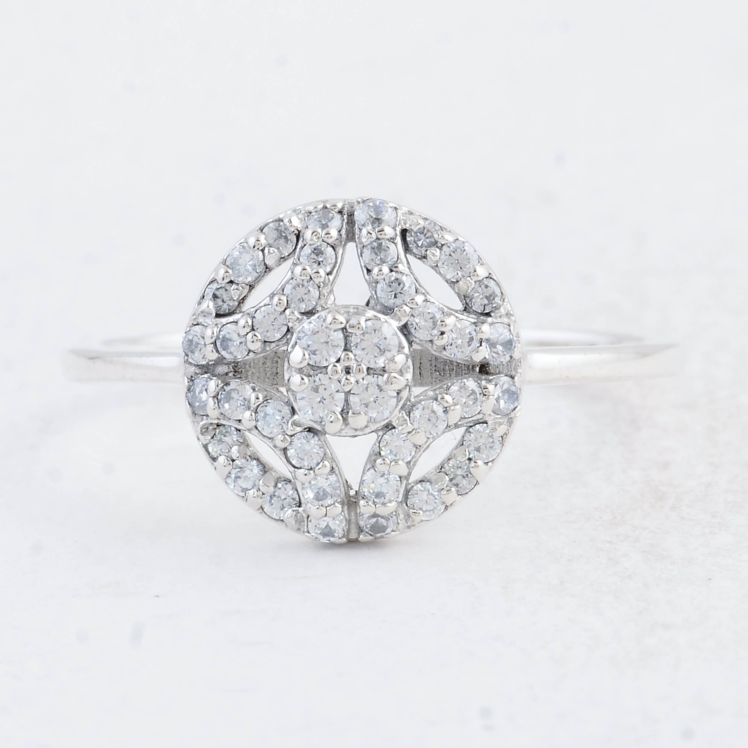 NO RESERVE 0.79 Ct Round Cubic Zirconia 925 Sterling Silver Ring