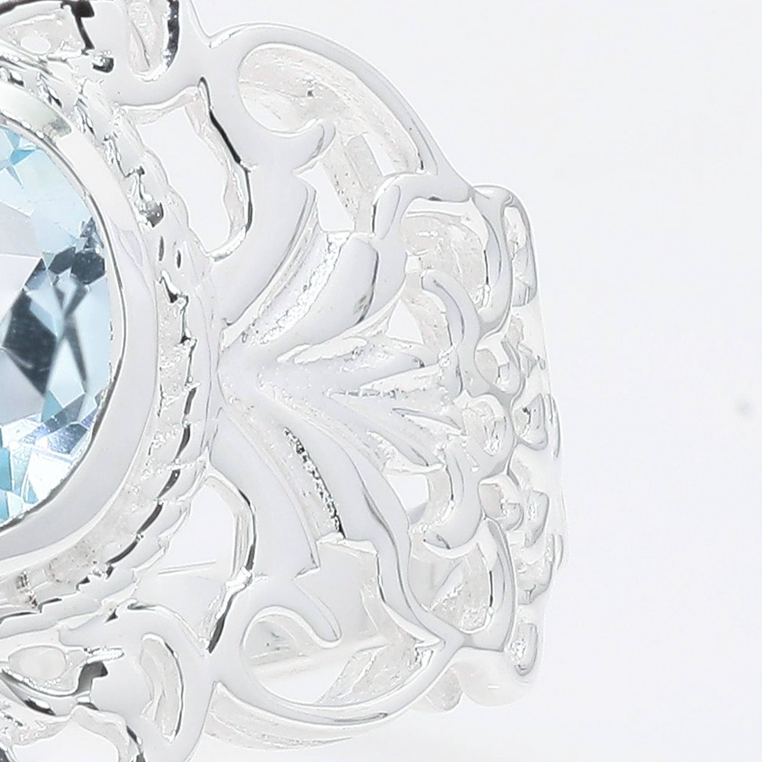 NO RESERVE 1.42 Ct Oval Blue Topaz 925 Sterling Silver Ring | Property Room
