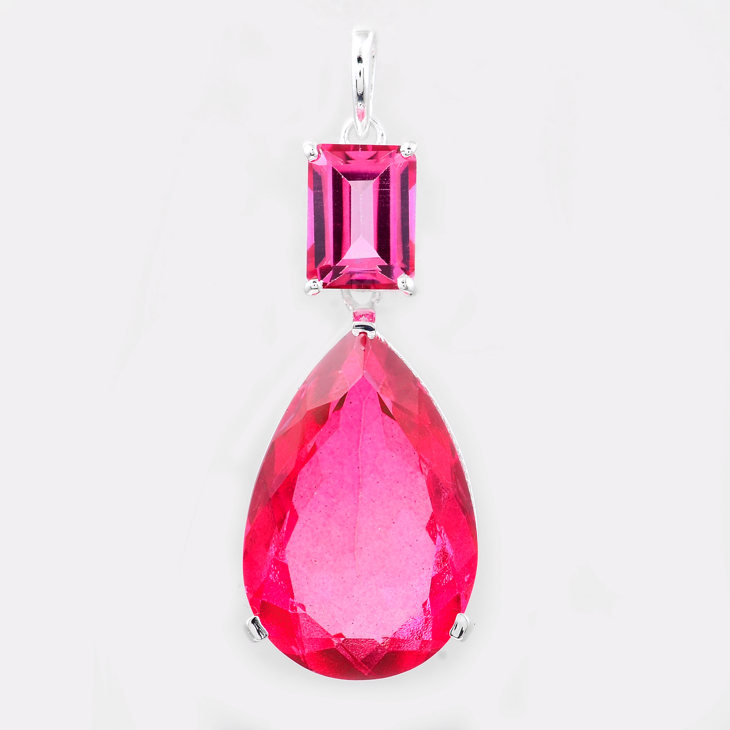 NO RESERVE 16.55 Ct Pear Pink Topaz, 925 Sterling Silver Pendant