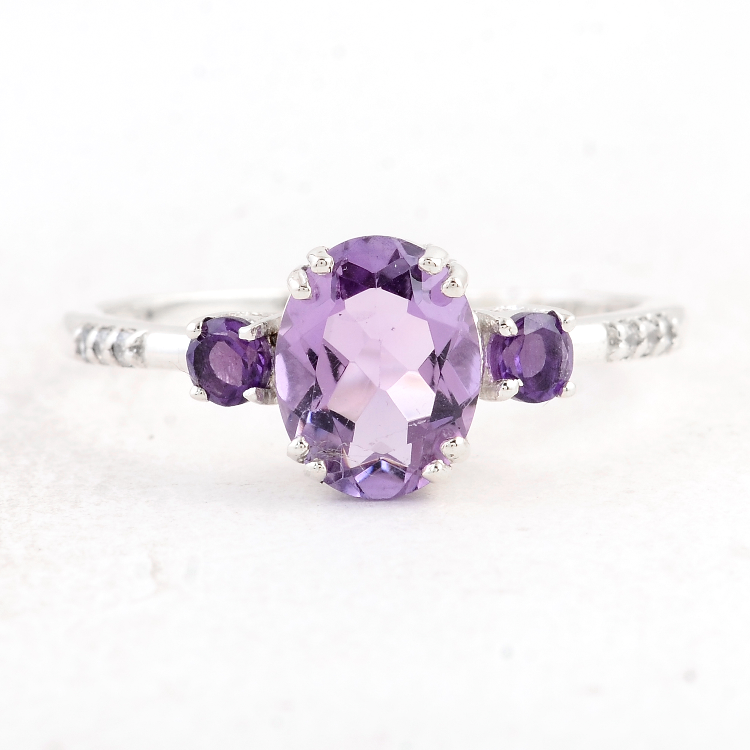 NO RESERVE 2.04 Ct Oval Amethyst 925 Sterling Silver Ring