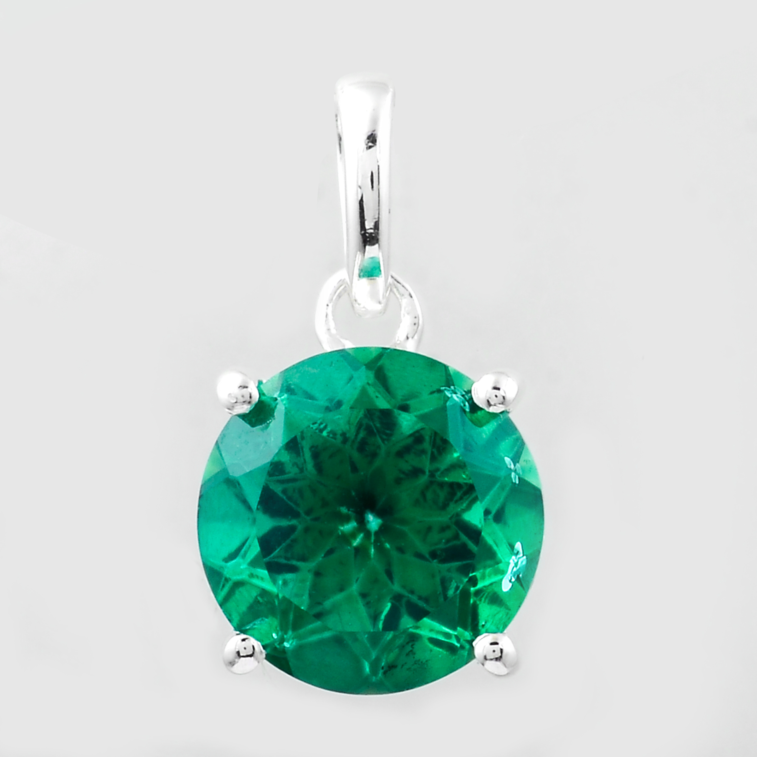 NO RESERVE 3.46 Ct Round Green Topaz, 925 Sterling Silver Pendant