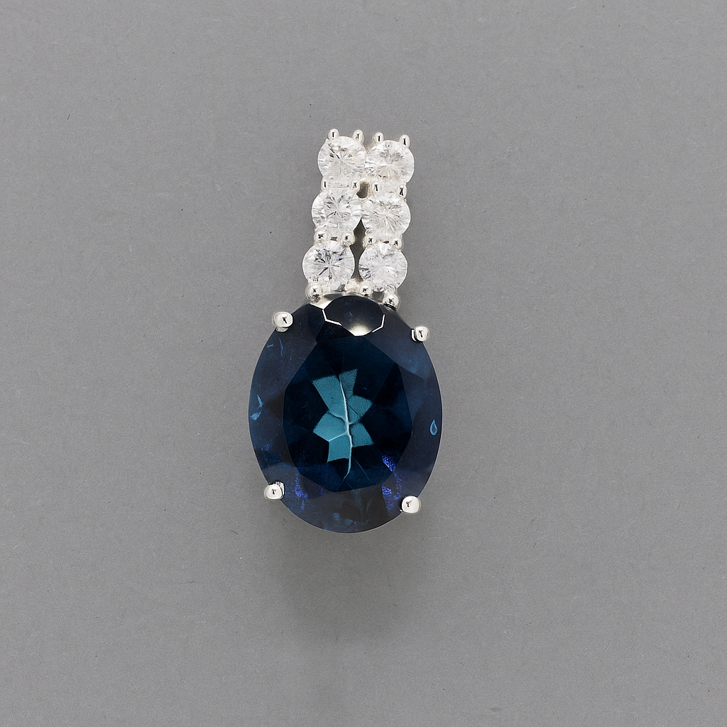 NO RESERVE 6.59 Ct Oval Lbt Color Topaz, Cubic Zirconia 925 Sterling Silver Pendant