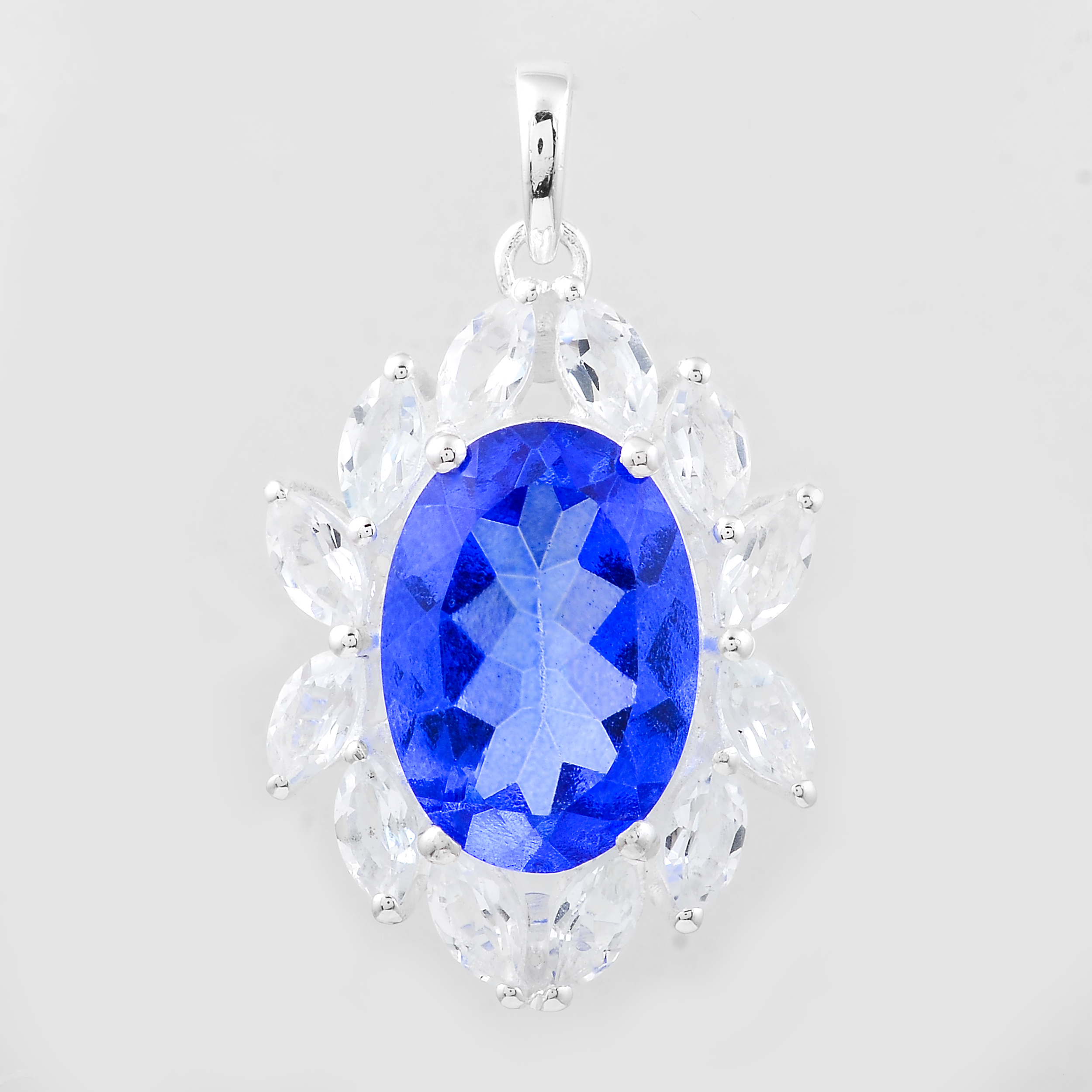 NO RESERVE 9.18 Ct Oval Tz Color Topaz, White Topaz, 925 Sterling Silver Pendant