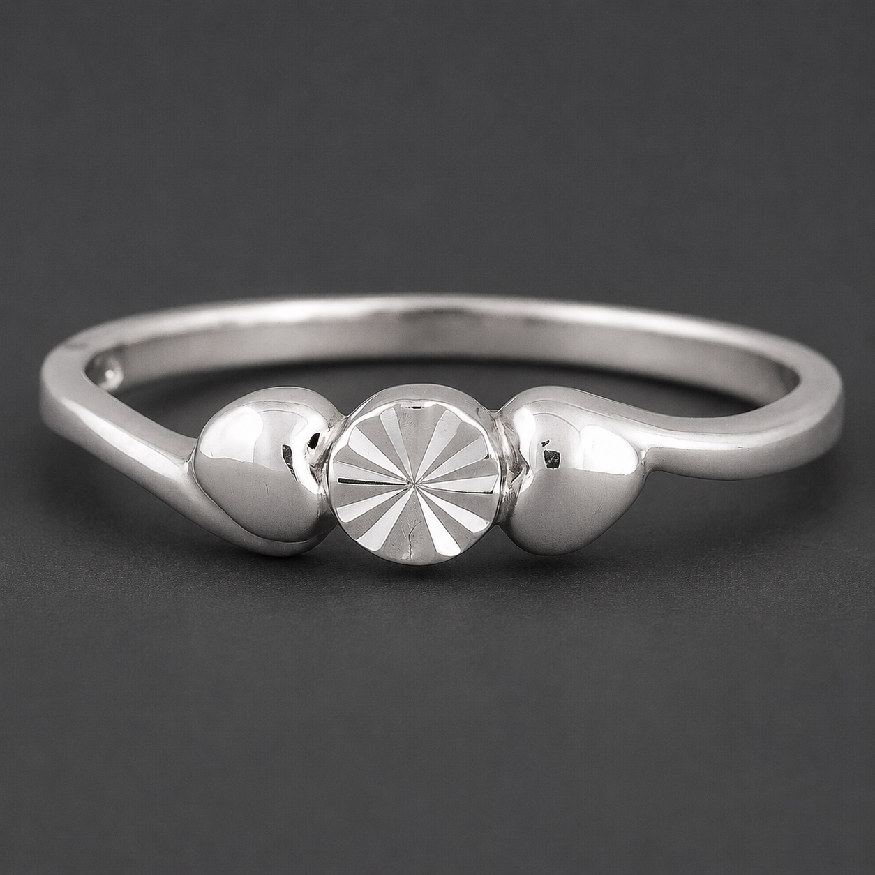 No Reserve 925 Sterling Silver  Plain Ring 7 US Ring Size