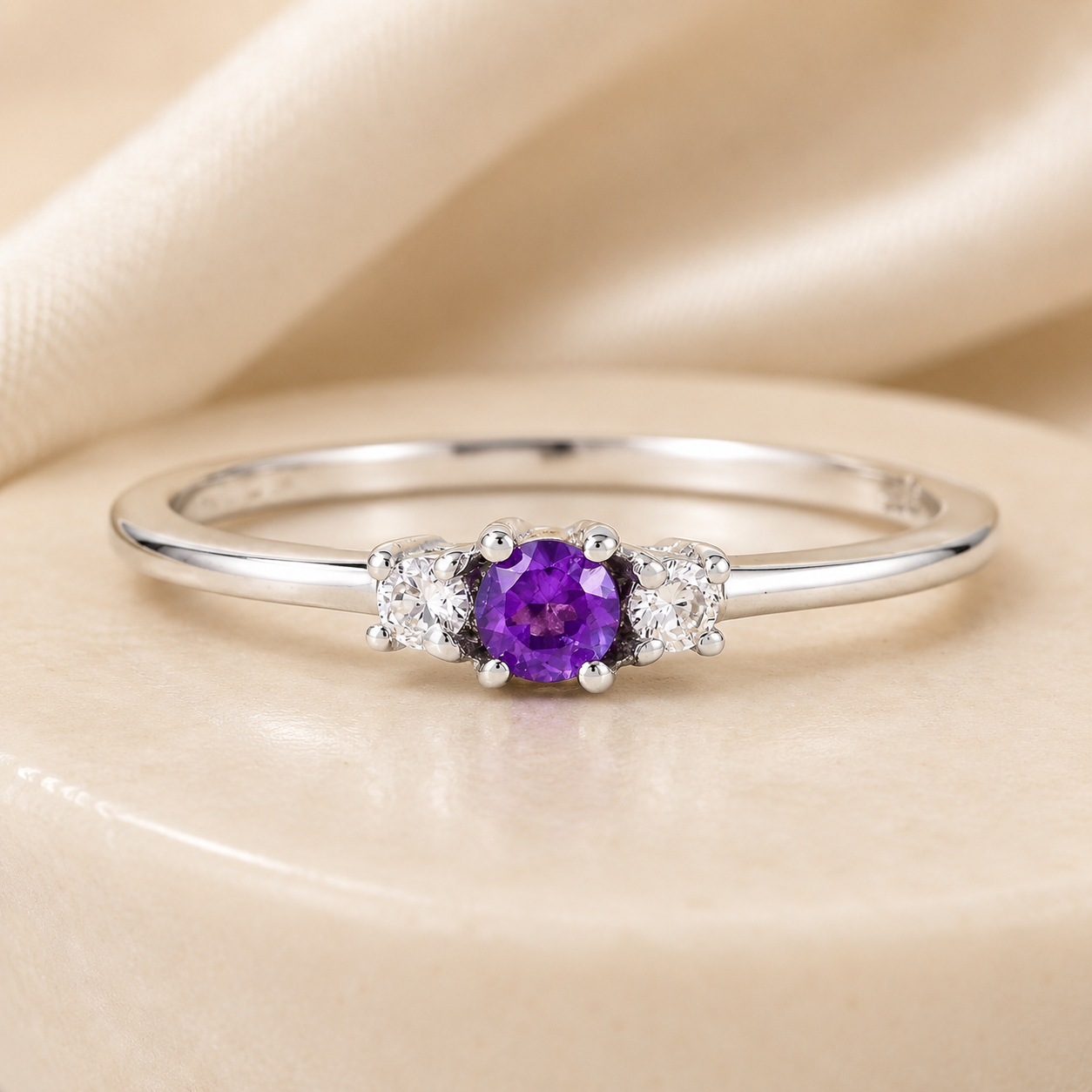 No Reserve 925 Sterling Silver 0.23 Ct Round Amethyst Cubic Zirconia Ring 7 US Ring Size
