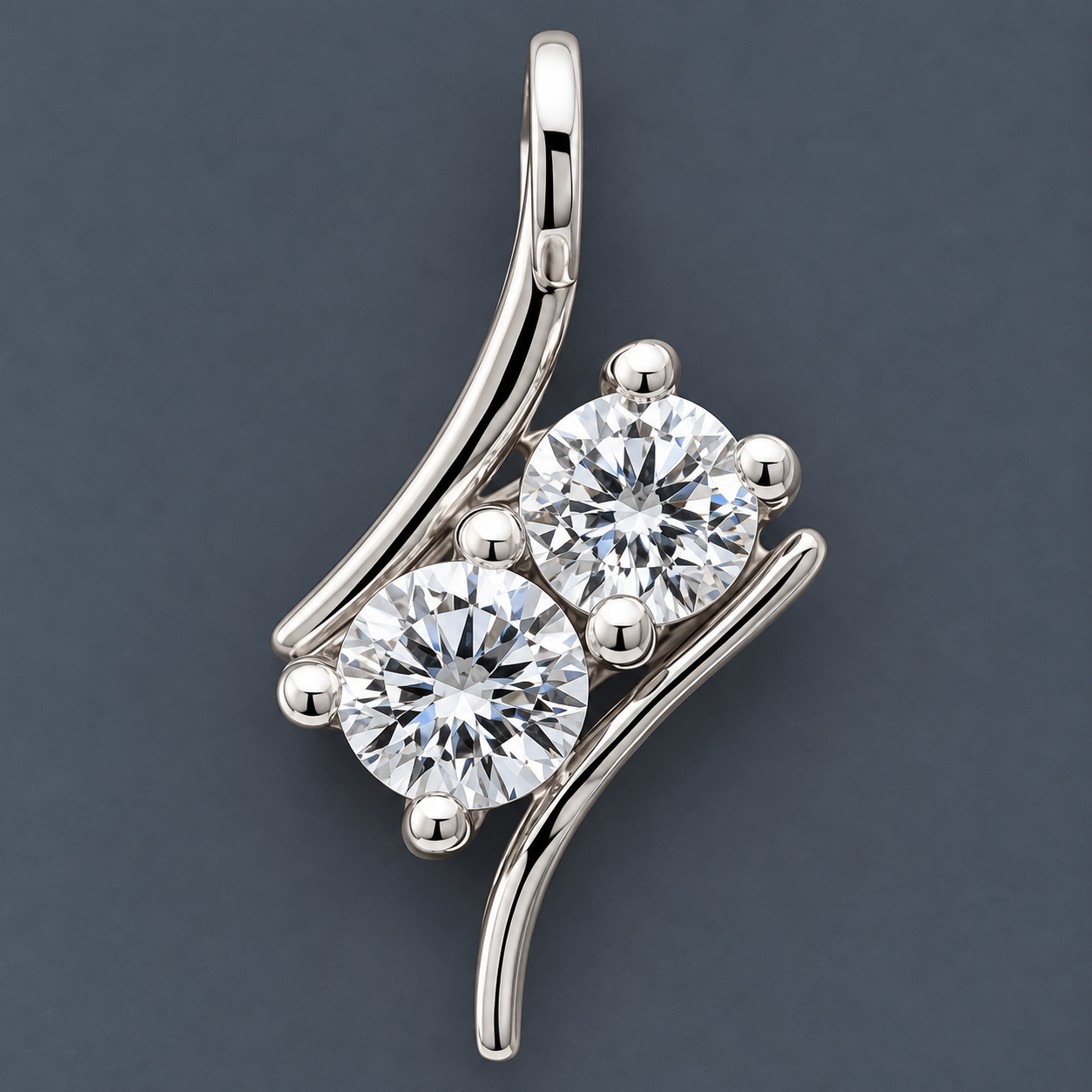 No Reserve 925 Sterling Silver 0.24 Ct Round Cubic Zirconia Pendant